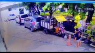 Terekam CCTV, Begini Aksi Bejat Pria Pamer Kelamin ke ART di Priok