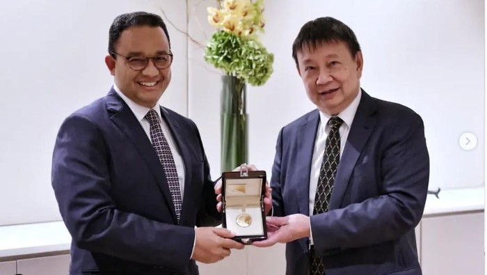 Anies Pamer Dapat Penghargaan Lee Kuan Yew Exchange Fellow dari Singapura