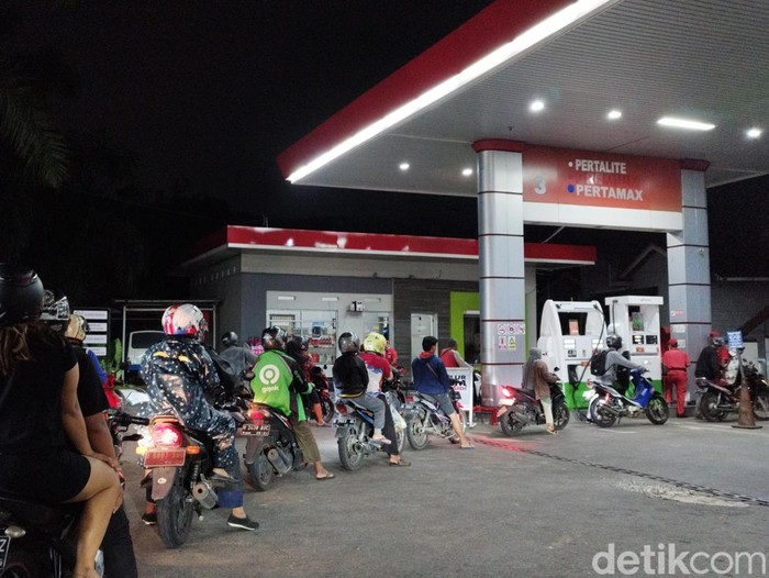 Antrean SPBU Pertamina di Kabupaten Semarang, foto diambil pada September 2022.