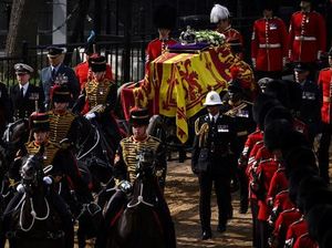 Tinggalkan Buckingham, Jenazah Ratu Elizabeth Dibawa ke Westminster Hall
