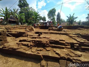 BRIN-Arkeolog Prancis Kaji Temuan Situs Candi Bata Abad ke-7 di KIT Batang