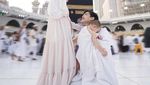 10 Momen Romantis Dinda Hauw dan Rey Mbayang Saat Makan Bareng