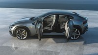 Ini merupakan mobil empat pintu produksi massal pertama Ferrari. Mobil SUV Ferrari ini didesain untuk mobil keluarga yang mampu diajak ngebut. Foto: Dok. Ferrari
