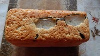 Waduh, ada kacamata di dalam roti.