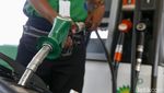 Suasana di SPBU BP Setelah Harga BBMnya Turun Suasana di SPBU BP Setelah Harga BBMnya Turun