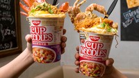 Ke Jepang ada Cup Noodles Museum yang menampilkan proses pembuatan mie instan, hingga belajar langsung membuat mie di sana. Museum mie merangkap pabrik ini,a da di kota Osaka dan Yokohama. Foto: Pool/Site