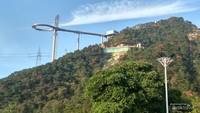 Jembatan kaca Skywalk Huangtengxia Tianmen