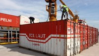 Sesuai misinya, Kapal Tol Laut diharapkan dapat memenuhi kebutuhan pokok wilayah kepulauan. Untuk keberangkatan kali ini, KM Lognus 4 membawa sebanyak 88 TEUS dari Pelabuhan Tanjung Priok dan 5 TEUS semen dari Patimban.