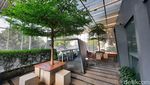 Melihat Kafe Taman di Jaksel, Tempatnya Adem dan Nyaman