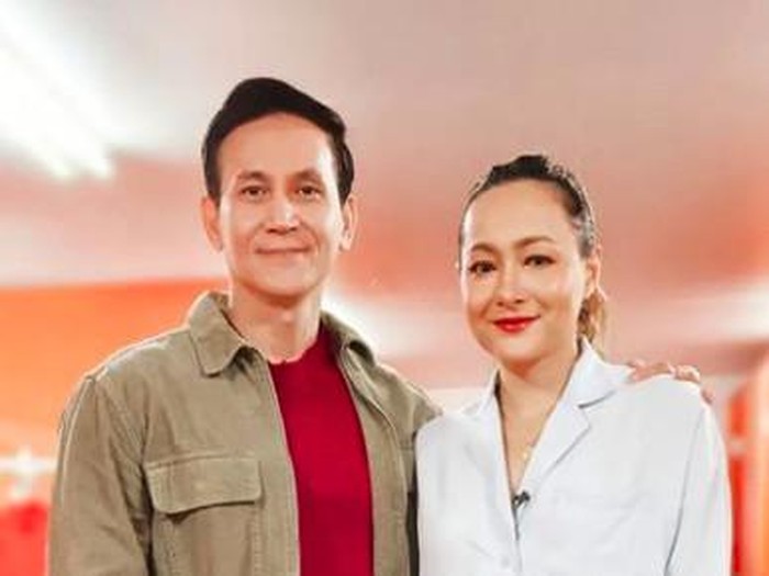 Marcelino Lefrantd foto bareng dengan mantan istri.