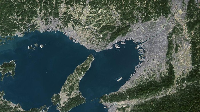 Menjelajah Sang Negeri Matahari Terbit dari Citra Satelit Menjelajah Sang Negeri Matahari Terbit dari Citra Satelit