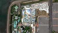 Lanjut ada lanskap dari Nagashima Spa Land lengkap dengan arena roller coster di Nagoya.