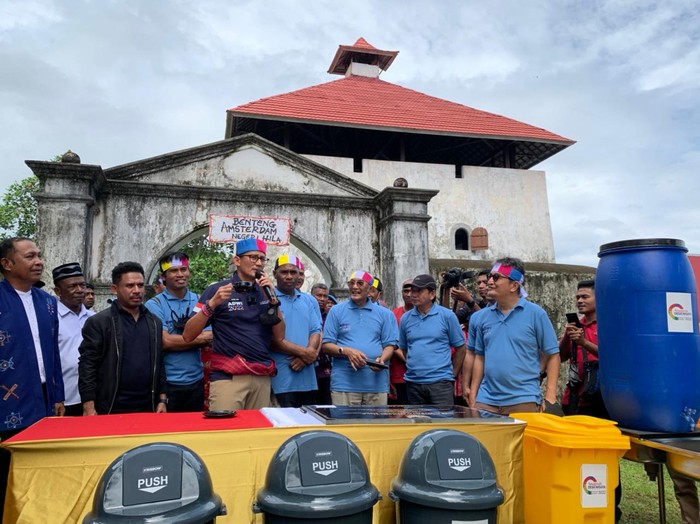 Menparekraf Sandiaga Uno di Desa Wisata Negeri Hila Maluku