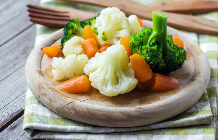 Mudah Ditiru! 7 Menu Diet Vicky Shu yang Berhasil Turunkan BB 28 Kg