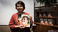 Suciwati meluncurkan buku Mencintai Munir di kawasan Kemang, Jakarta Selatan, Rabu (14/9/2022).