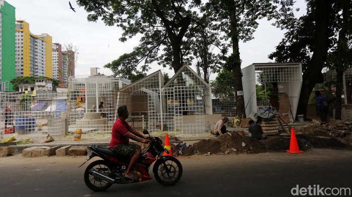 Pengumuman! Wisata Kuliner di Matraman Dalam Tengah Divermak Pusat usaha kuliner di Jalan Matraman Dalam, Jakarta, tengah direvitalisasi. Yuk lihat prosesnya.