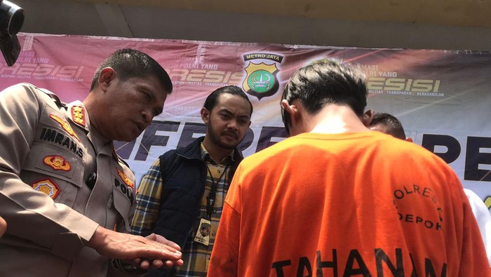 Polres Depok menangkap satu pelaku tawuran yang menewaskan pelajar di GDC, Depok.