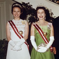 Hubungan Ratu Elizabeth II dan Putri Anne, anak perempuan satu-satunya, diketahui sangat dekat. Bahkan hingga akhir hayat ibunda, wanita 72 tahun ini setia menemaninya. Foto: Getty Images