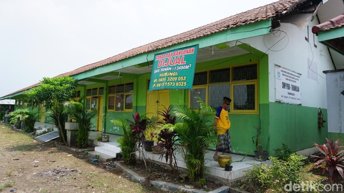 SMP PGRI Trowulan, Mojokerto yang dijual