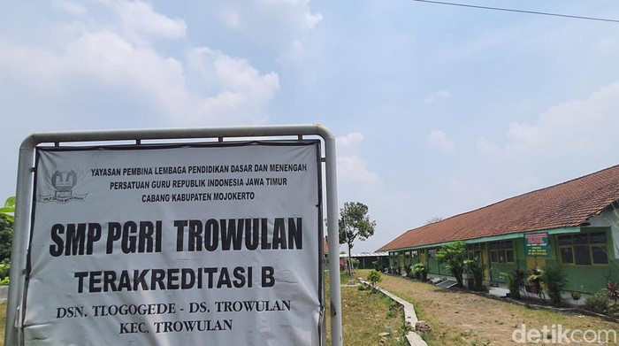 SMP PGRI Trowulan Mojokerto