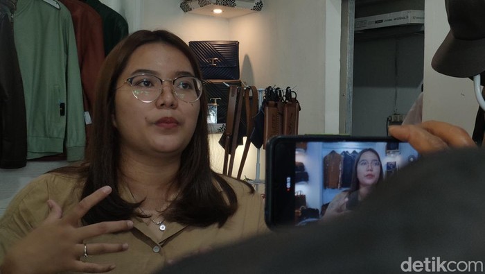 Thadea Amirah Isaura, perajin jaket kulit asal Garut