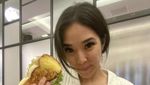 10 Potret Gisella Anastasia Saat Cicip Durian dan Makan Nasi Bungkus