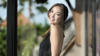 Gisella Anastasia atau biasa dipanggil Gisel, adalah seorang penyanyi Indonesia yang juga hobi makan. Banyak potret Gisel ketika ia sedang asik makan. Foto: Instagram @gisel_la