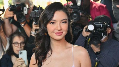 Seksinya Raline Shah Saat Hadiri New York Fashion Week 2022