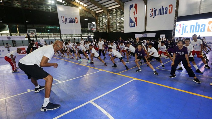 Pemprov DKI Jakarta dan NBA menyelenggarakan Jr. NBA Day di Cilandak Sports Center, Jakarta. Acara ini diikuti 300 pelajar dari seluruh DKI Jakarta.