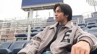 Pemeran Ucup si hacker di Mencuri Raden Saleh itu diundang buat tampil di New York Fashion Week. (Foto: dok. Instagram @anggayunandareal16) 