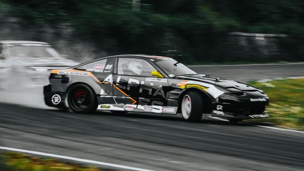 Drifter Indonesia Danny Ferdito menangi putaran ketiga IDS 2022 di Kelas Pro pekan lalu