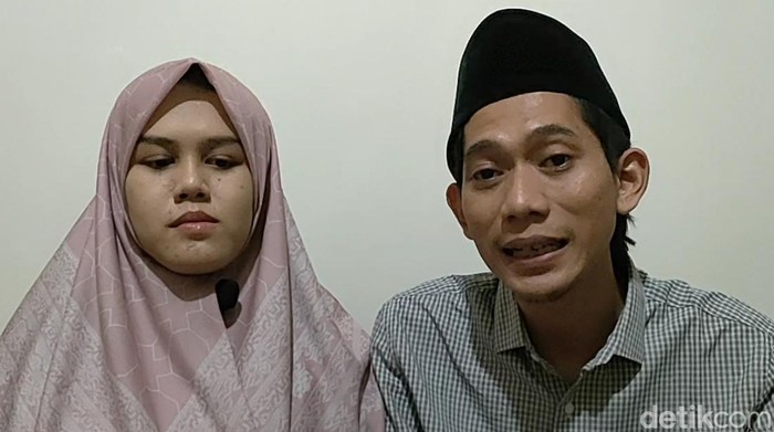 Gus Rifqil Muslim Lirboyo bersama istrinya Ning Imaz Fatimatuz Zahra