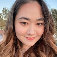 Kyla Massie fokus kuliah sejak grupnya PRISTIN dibubarkan pada 2019. Personel berdarah Amerika-Korea itu menempuh pendidikan Psikologi di California.Foto: Instagram