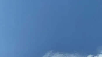 “Ada reaksi positif yang luar biasa terhadap mereka dan 70.000 suka, jadi saya memutuskan untuk membuatnya setiap hari.” lanjut Chris. Foto: Instagram/adailycloud by Chris Judge