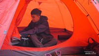 Angin dingin bikin mager keluar tenda hehe