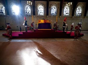 Jenazah Ratu Elizabeth II Disemayamkan di Westminster Hall