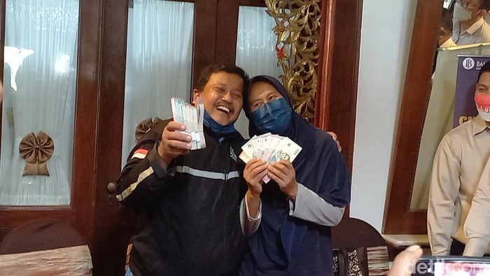 Kepala Kantor KPC BI Solo, Nugroho Joko Prastowo dan Samin, Solo, Kamis (15/9/2022).