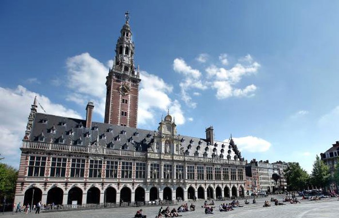 KU Leuven Belgia