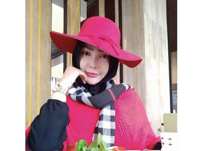 Kulineran dan Momen Masak Seru Roro Fitria