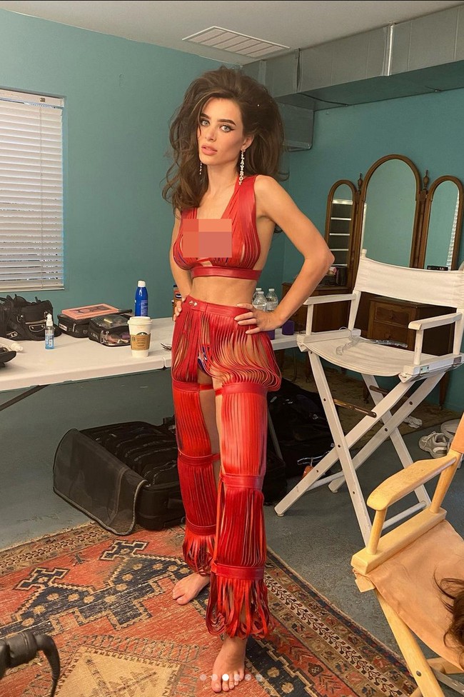 Lana Rhoades punya nama asli Amare Maple. Sebelum terjun ke industri film dewasa pada 2017, Lana bekerja di sebuah pub ternama di Amerika Tilted Kilt. Dia juga tampil di situs majalah Playboy dengan menjadi Playboy Cyber Girls. Foto: Instagram/@lanarhoades