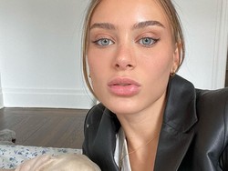 8 Foto Lana Rhoades, Mantan Bintang Dewasa No. 1 Ungkap Sisi Gelap Film Porno