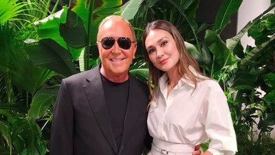 Potret Artis-artis Indonesia yang Hadir di New York Fashion Week