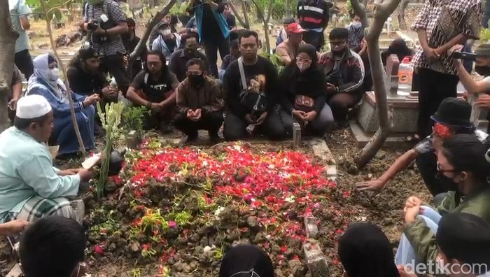 Makam Cak Sapari