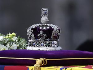 Afrika Desak Kerajaan Inggris Kembalikan Berlian di Mahkota Ratu Elizabeth II