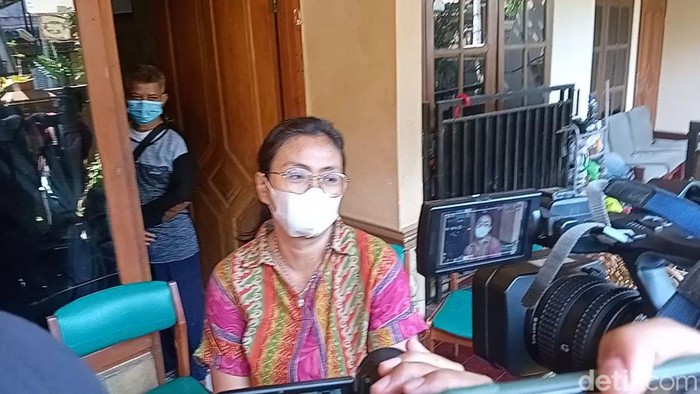 Onee, istri PNS Bapenda Kota Semarang, Paulus Iwan Boedi Prasetyo, Kamis (15/9/2022).