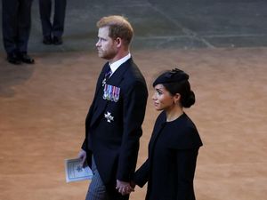 Bukan Tak Mau Datang, Harry-Meghan Markle Belum Dapat Undangan Ultah Raja Charles III