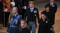 Cucu dan para istri dari Elizabeth II. Foto: Getty Images