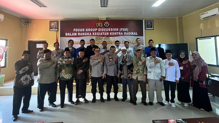 Tim Divisi Humas Polri melakukan kunjungan ke pondok Pesantren Nahdlatul Ulum, Kabupaten Maros, Sulawesi Selatan (Sulsel).