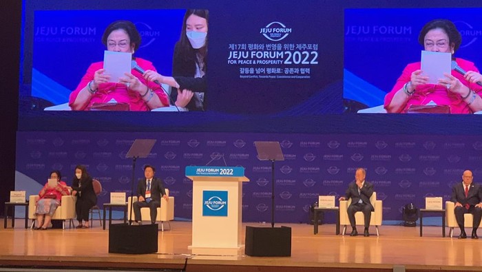 Presiden ke-5 RI Megawati Soekarnoputri menjadi keynote speaker di Forum for Peace and Prosperity 2022, Jeju, Korea Selatan.