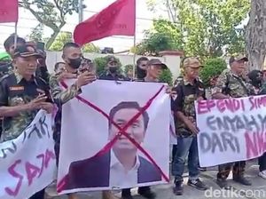 Disebut Gerombolan, Ormas di Padang Minta Effendi Simbolon Enyah dari NKRI